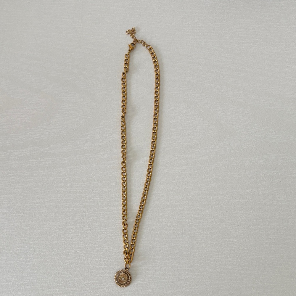 Chic Gold-Tone Sunburst Pendant Necklace